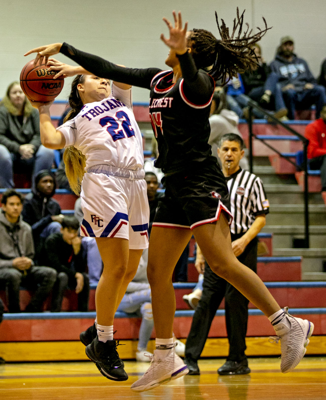 010420-s-FFC Basketball 09.JPG